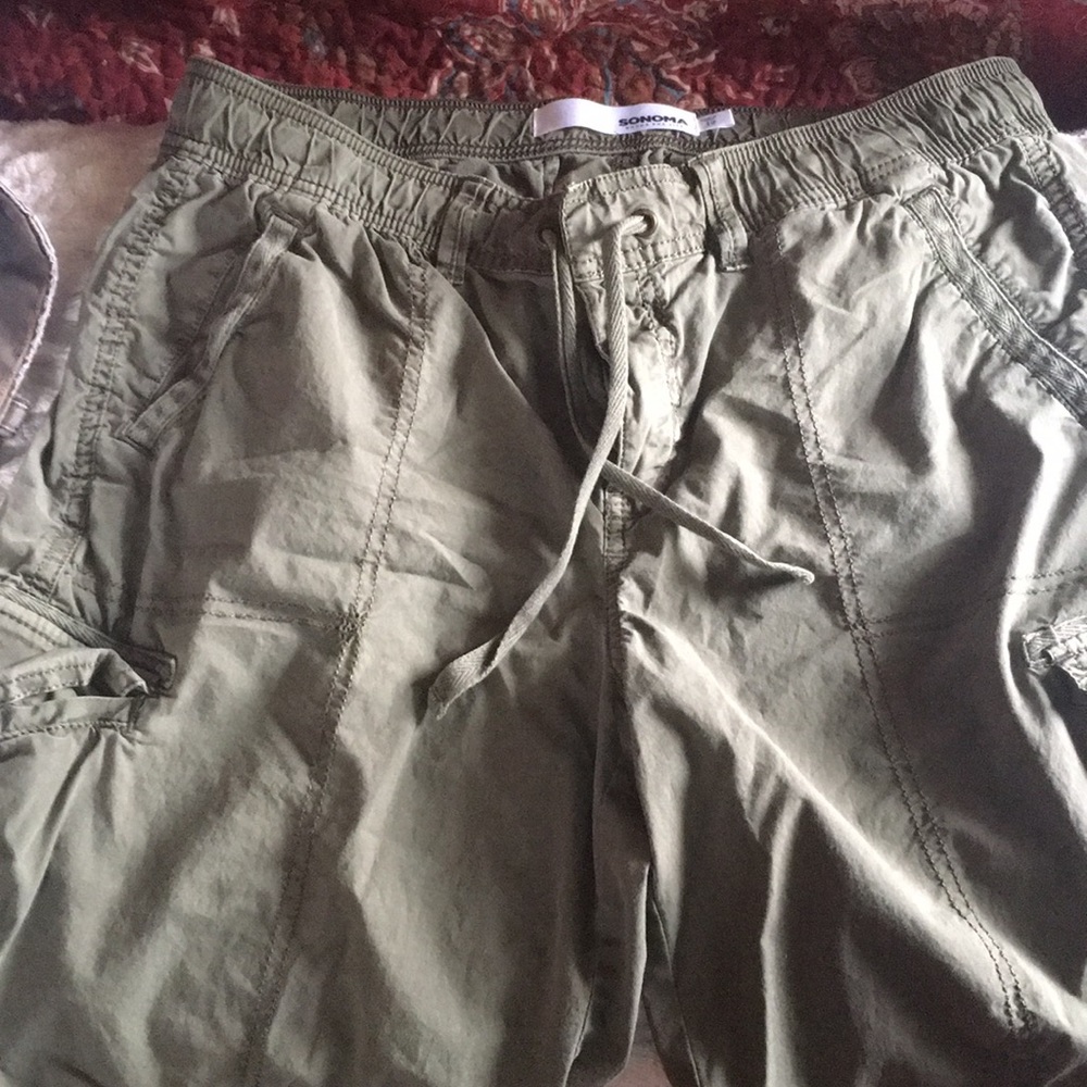 Women’s cargo shorts